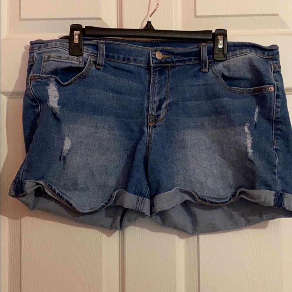 Boyfriend Jean Shorts